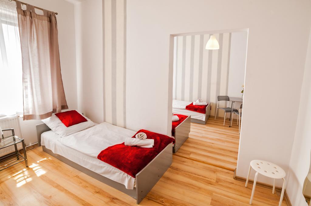 Lew Hostel Inowrocław Dış mekan fotoğraf