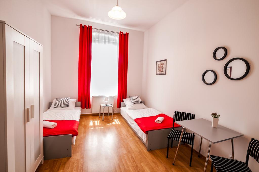 Lew Hostel Inowrocław Dış mekan fotoğraf