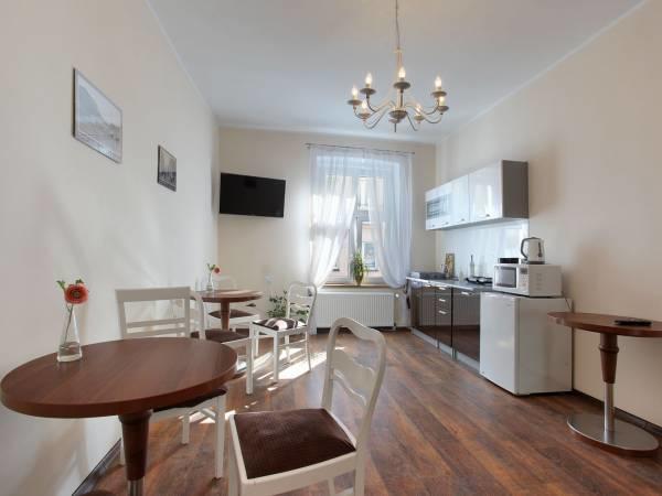 Lew Hostel Inowrocław Dış mekan fotoğraf