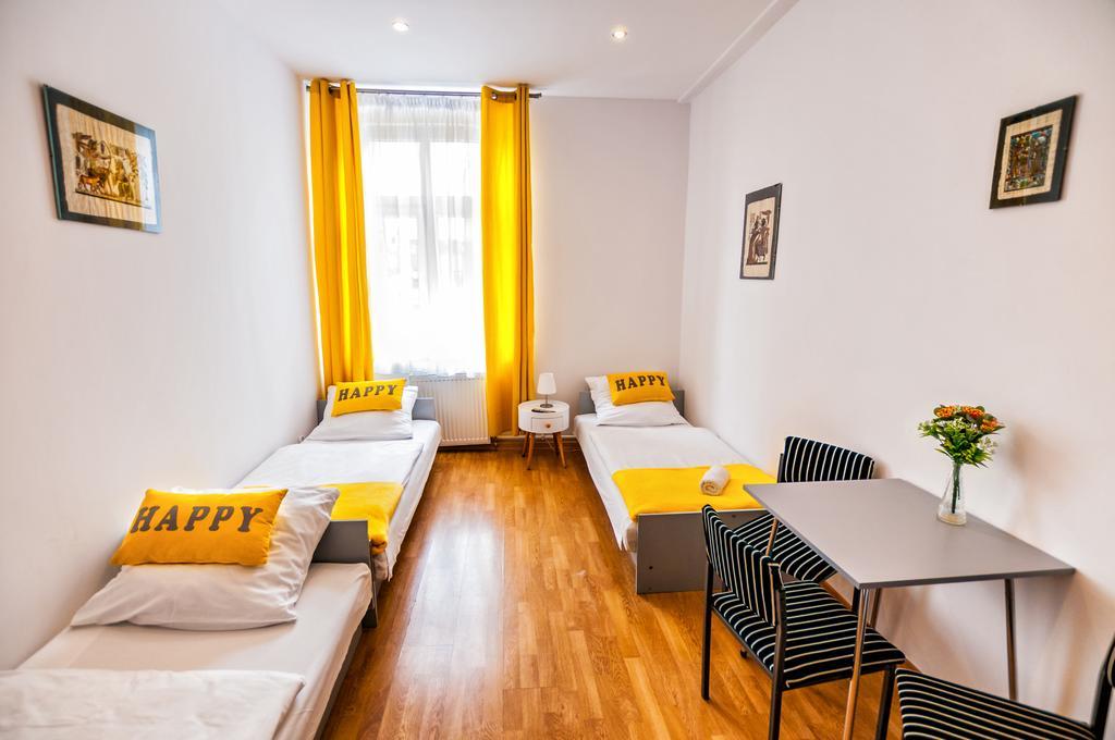 Lew Hostel Inowrocław Dış mekan fotoğraf