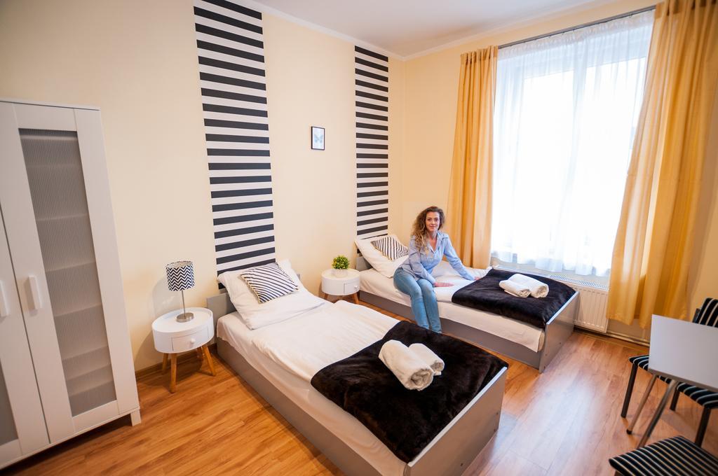 Lew Hostel Inowrocław Dış mekan fotoğraf